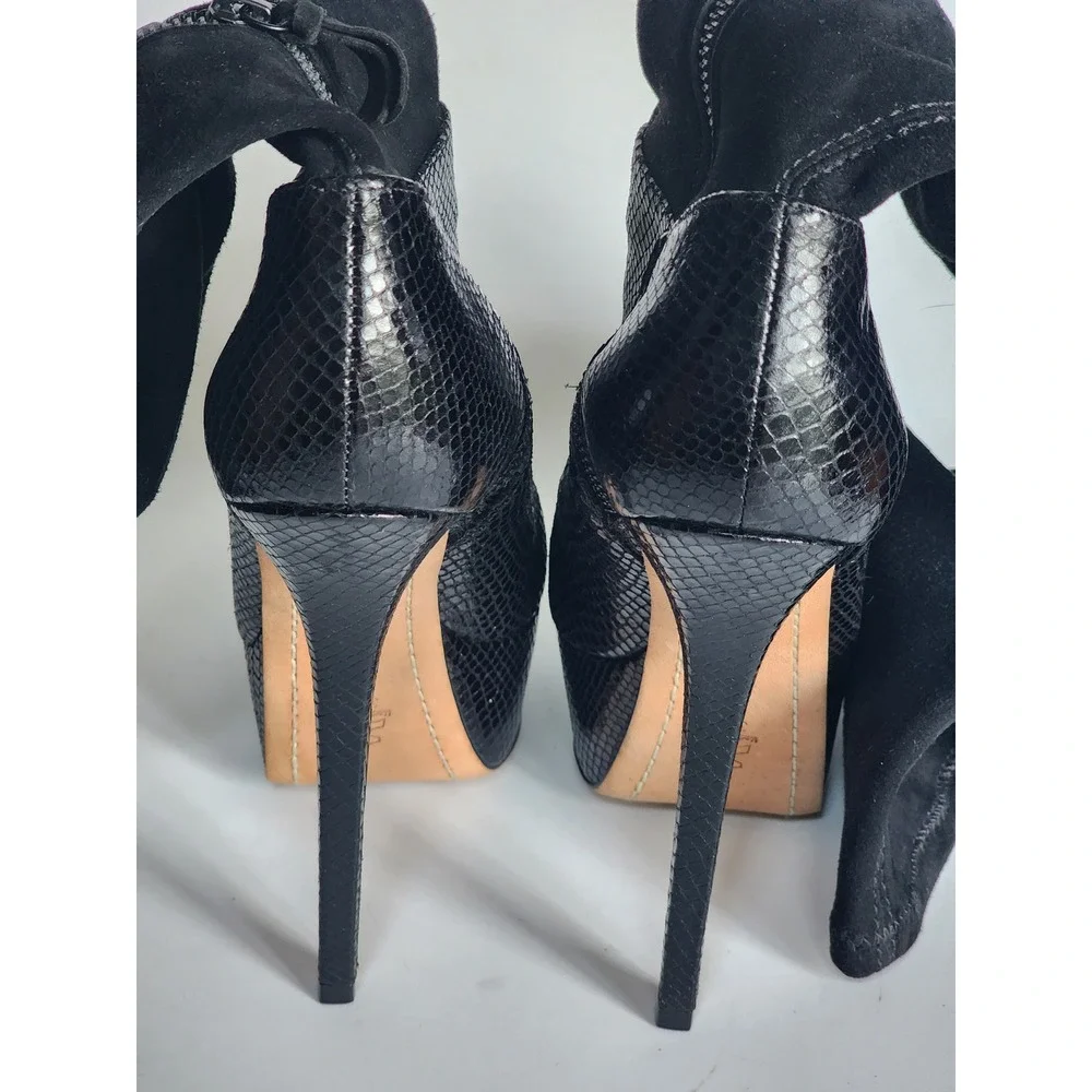 Alice + Olivia Black Snakeskin Embossed Platform Over The Knee Boots 39.5